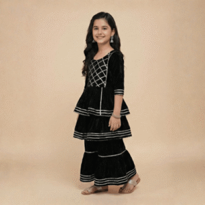 Midnight Tiered Diva